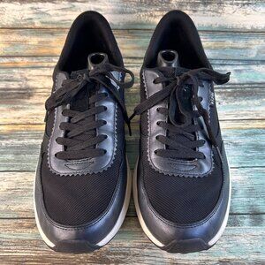 Kizik Paris Womens Athletic Shoe Size 11.5 Black Knit Leather Hands Free Slip On